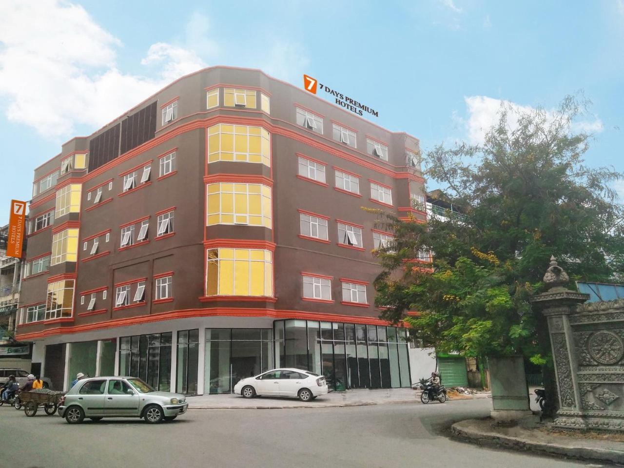 7 Days Premium Hotel Phnom Penh Exteriör bild